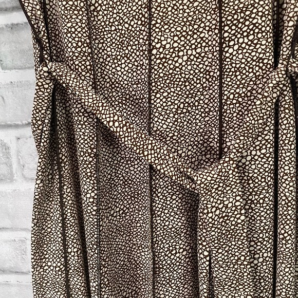 I LE New York Brown Cream Fit & Flare Stretch Sleeveless Dress Size 12 - Picture 7 of 10